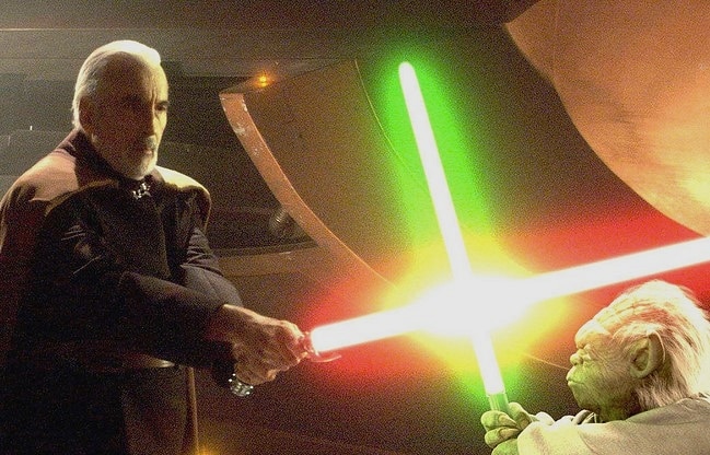 Count Dooku’s red curved-hilt lightsaber