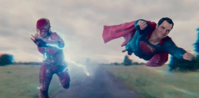 FLASH mı Daha Hızlı, SUPERMAN mi