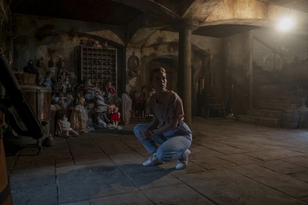 THE HAUNTING: BLY MALİKANESİ - Sahne THE HAUNTING: BLY MALİKANESİ - Arka sahne