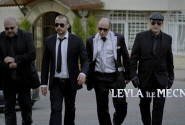 Leyla ile mecnun başlık